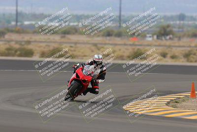 media/Sep-10-2022-SoCal Trackdays (Sat) [[a5bf35bb4a]]/Turn 11 (11am)/